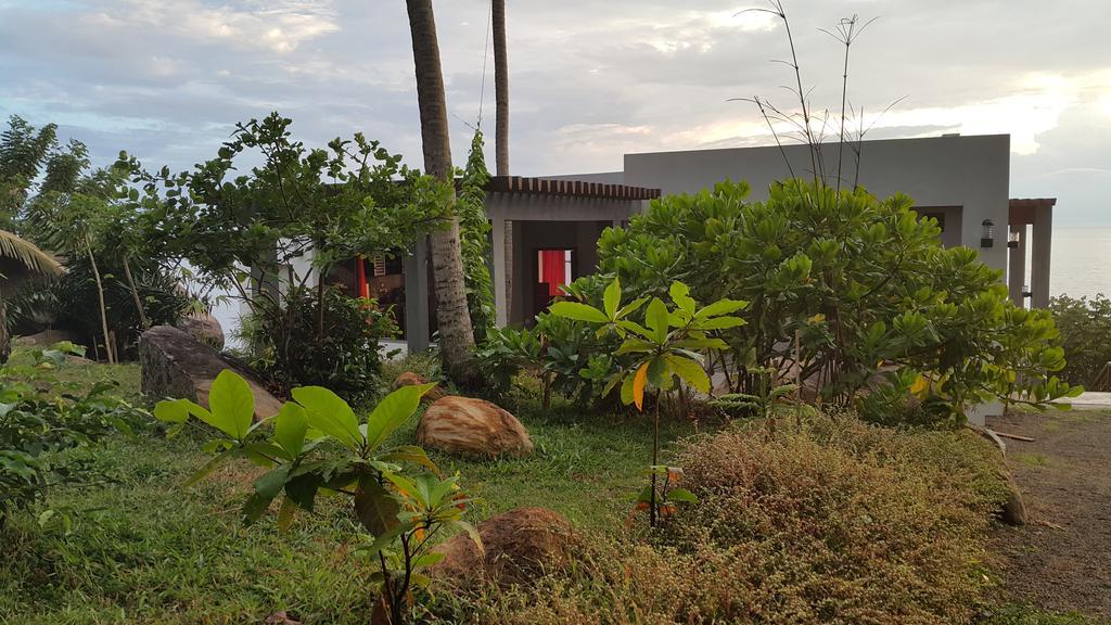 Rumassala Villas อูนาวาตูนา ภายนอก รูปภาพ