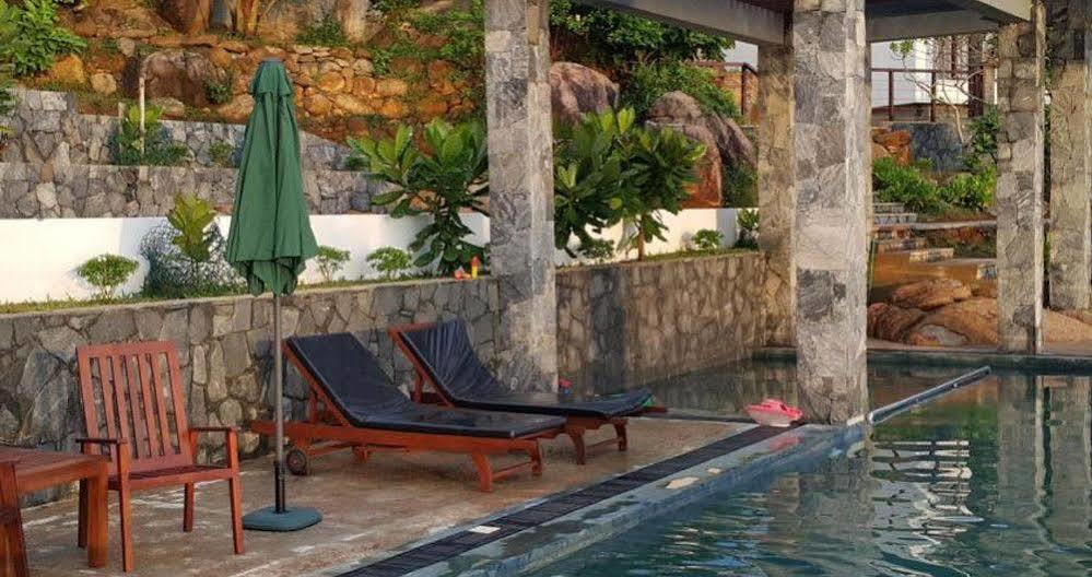 Rumassala Villas อูนาวาตูนา ภายนอก รูปภาพ