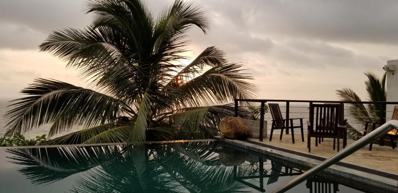 Rumassala Villas อูนาวาตูนา ภายนอก รูปภาพ